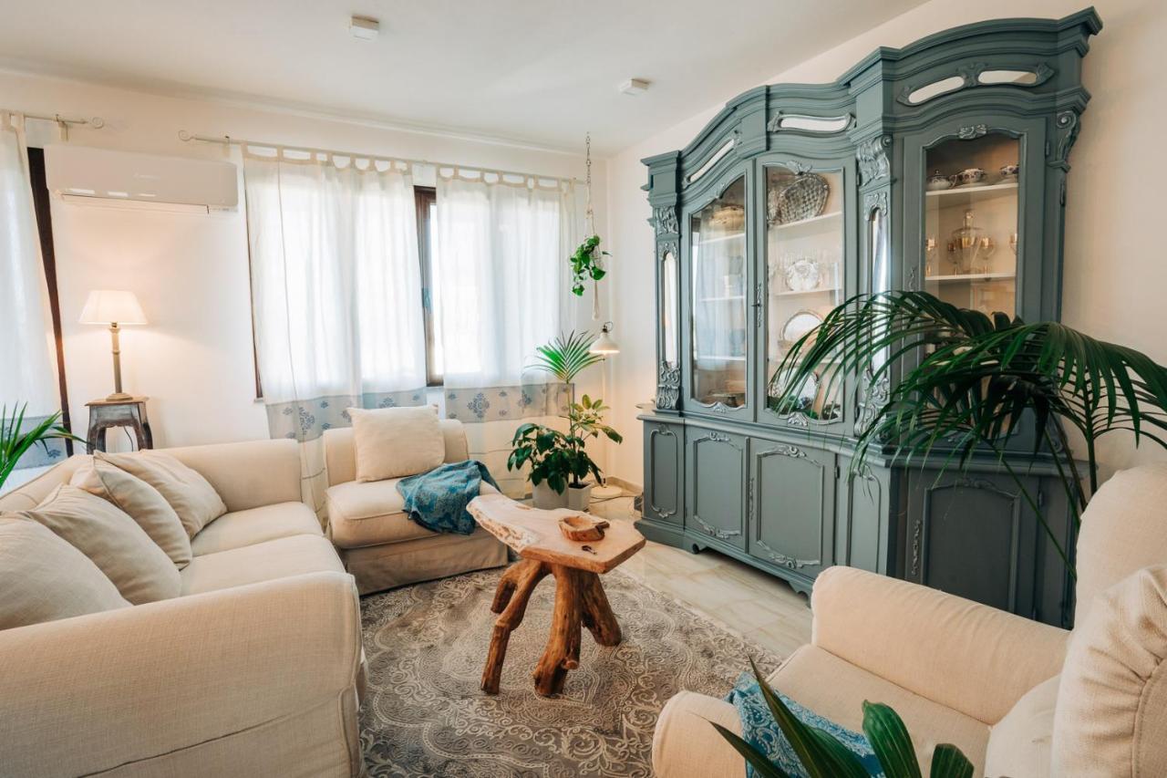 Juniper Bay Bed & Breakfast ปอร์โตสกูโซ ภายนอก รูปภาพ