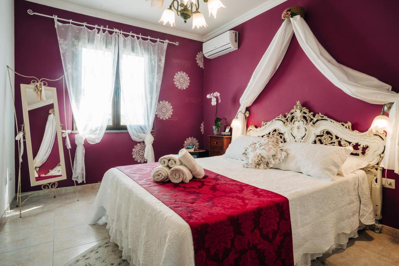 Juniper Bay Bed & Breakfast ปอร์โตสกูโซ ภายนอก รูปภาพ