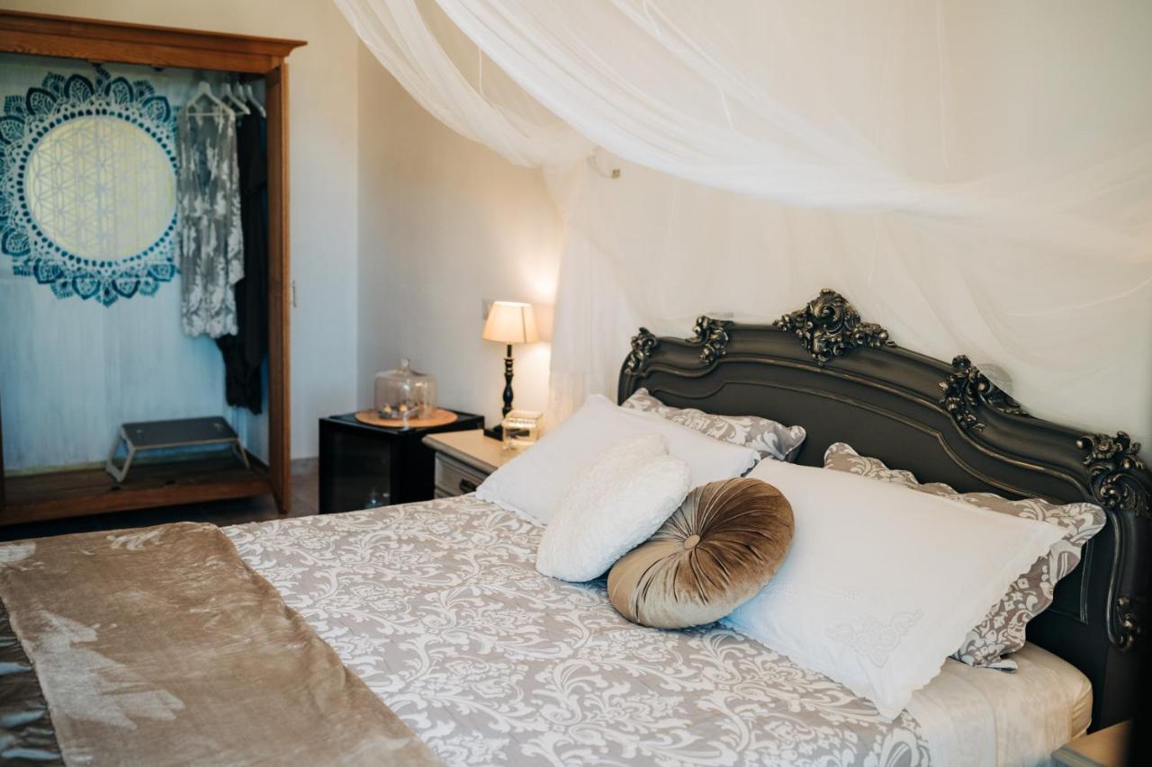 Juniper Bay Bed & Breakfast ปอร์โตสกูโซ ภายนอก รูปภาพ