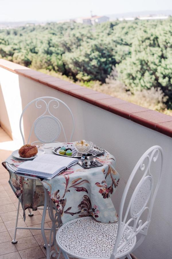 Juniper Bay Bed & Breakfast ปอร์โตสกูโซ ภายนอก รูปภาพ
